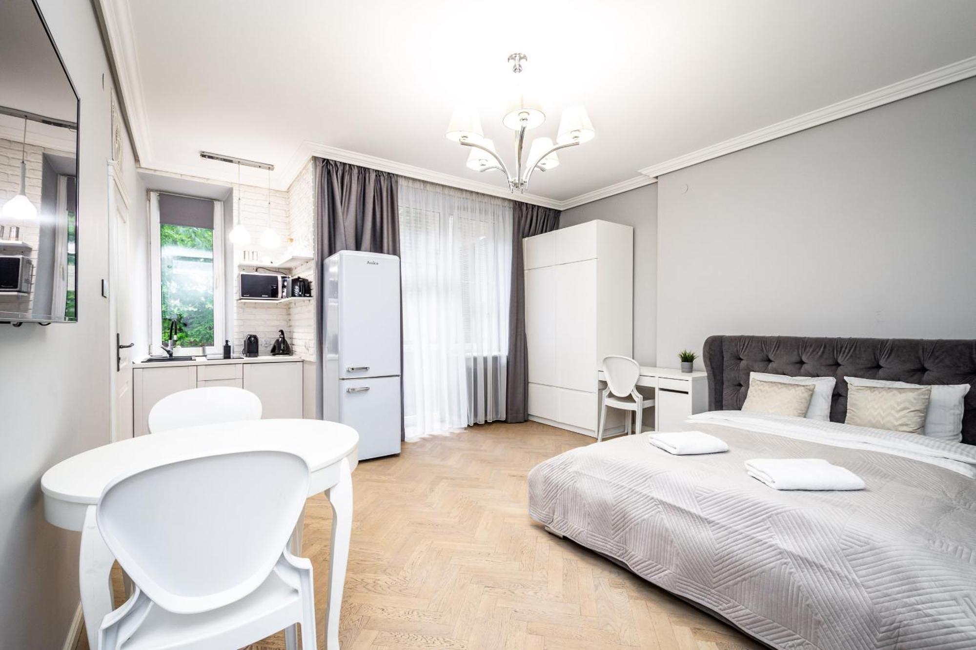 Rentplanet - Studio Krasinskiego Krakow Luaran gambar