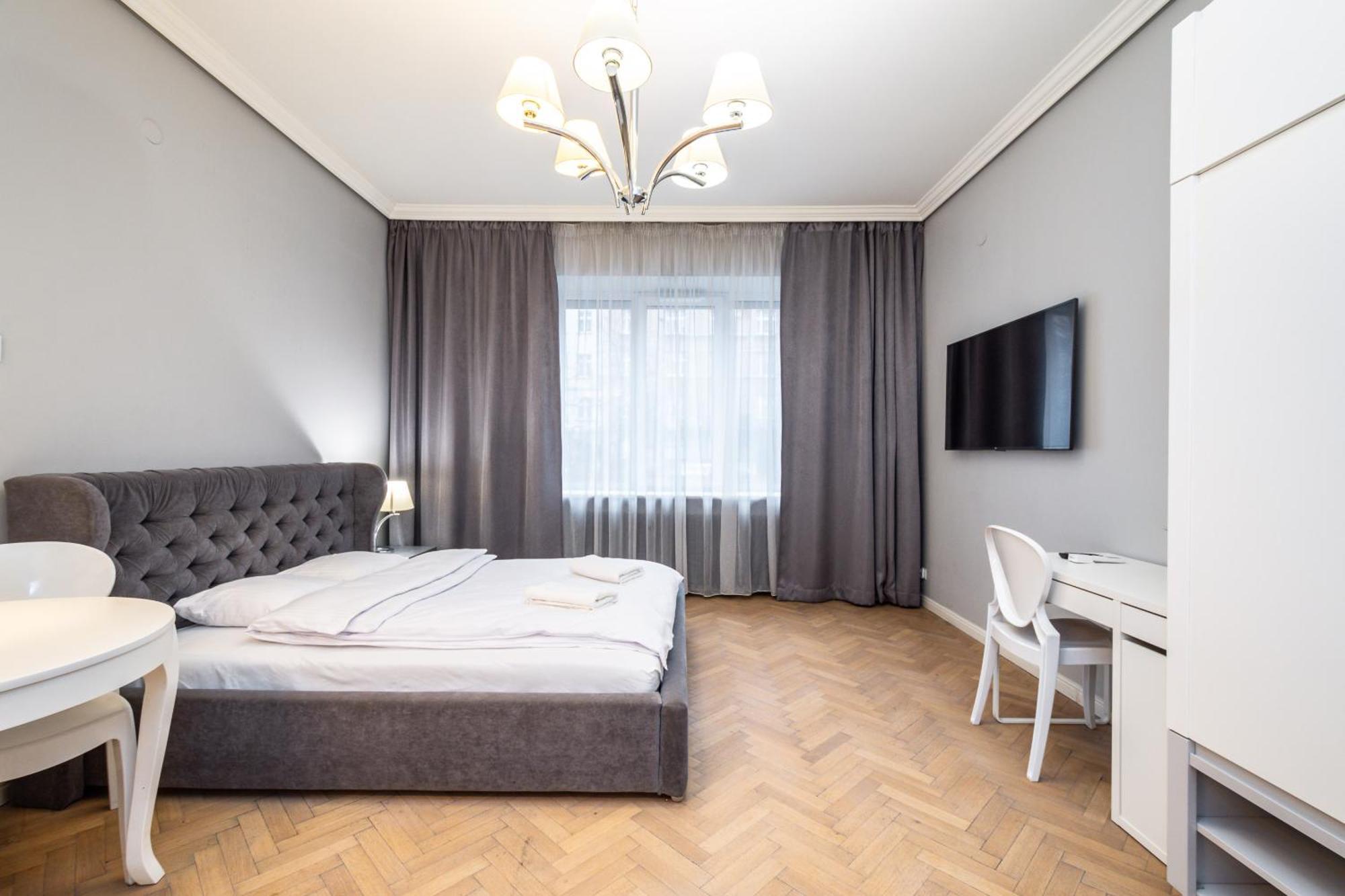 Rentplanet - Studio Krasinskiego Krakow Luaran gambar