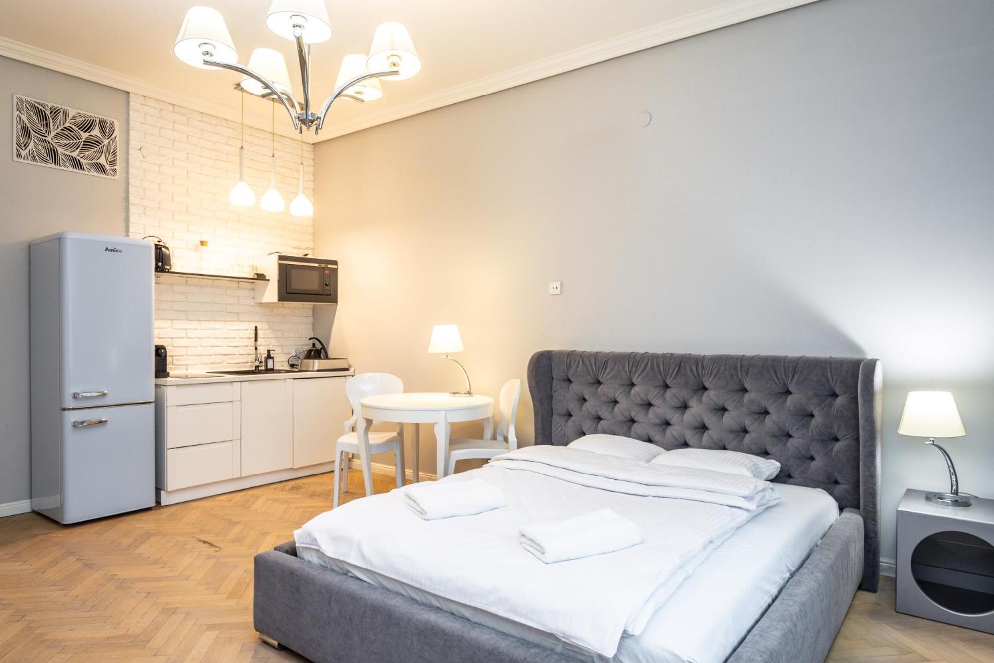 Rentplanet - Studio Krasinskiego Krakow Luaran gambar